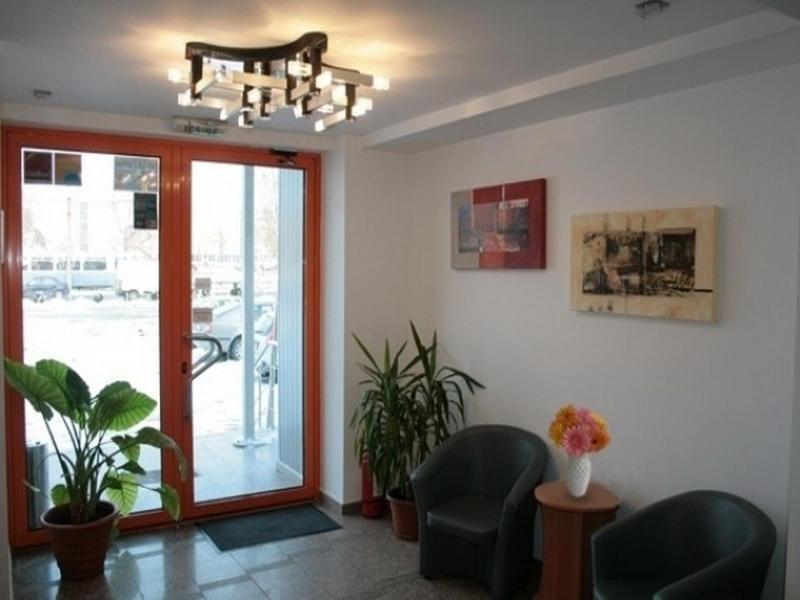 Plus Hotel Craiova Exterior foto
